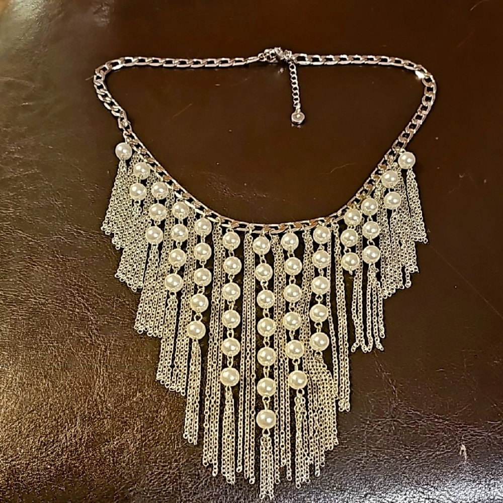 Womens Silver and Pearl Fringe Necklace! SIMPLY GORGEOUS!